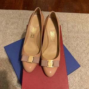 Salvatore Ferragamo Carla Pump 8.5 C